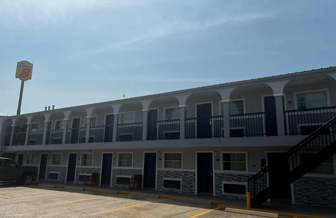 Super 8 By Wyndham La Marque Tx/Texas City Area-1