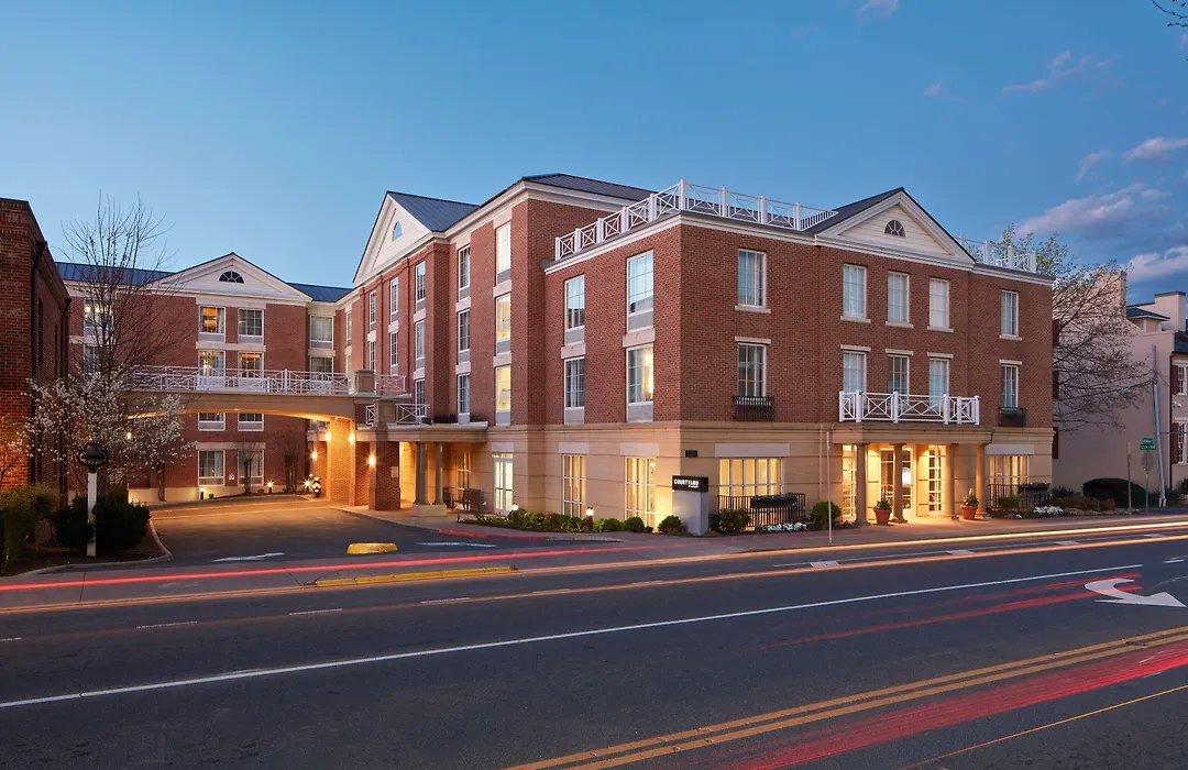 Courtyard By Marriott Charlottesville - University Medical Center-1