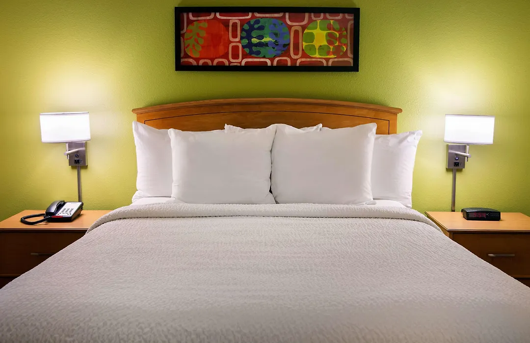 Sonesta Simply Suites Phoenix Scottsdale-1