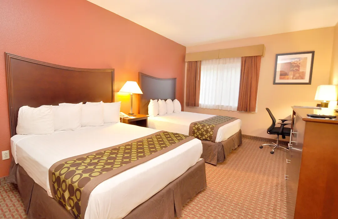 Surestay Plus Hotel By Best Western Topeka-1