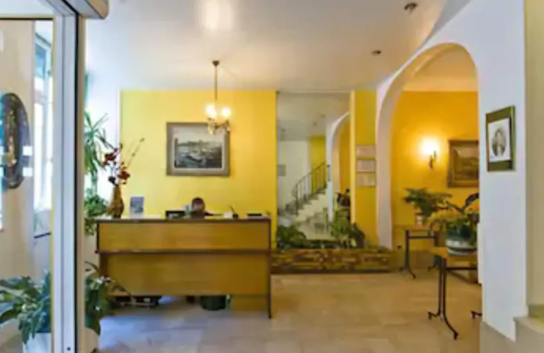 Hotel Cluny Sorbonne-1