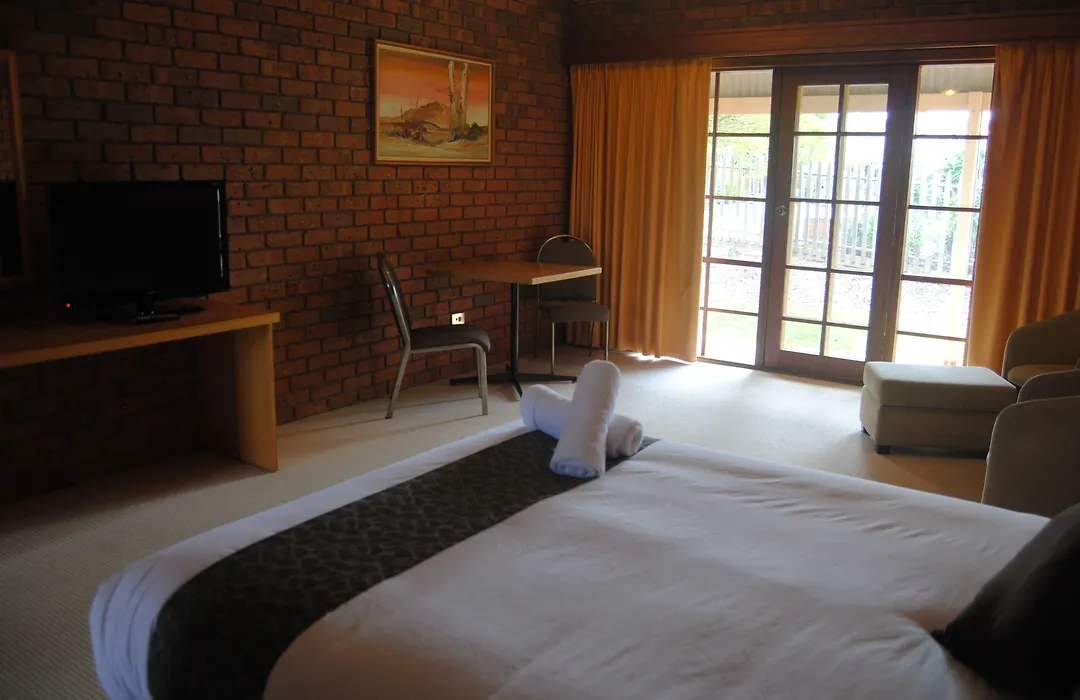 Grange Burn Motel-1