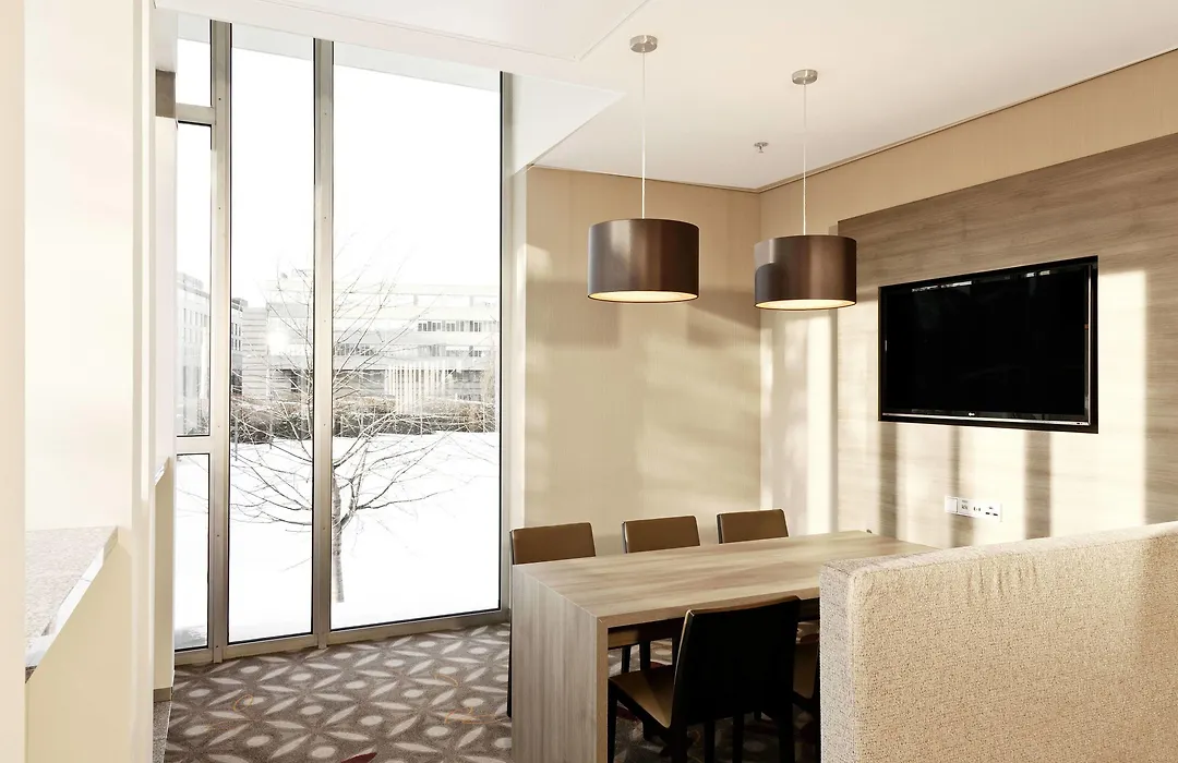 Courtyard By Marriott Linz-1