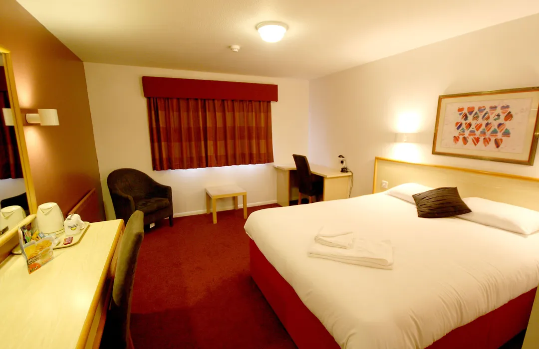 Days Inn Hotel Abington - Glasgow-1