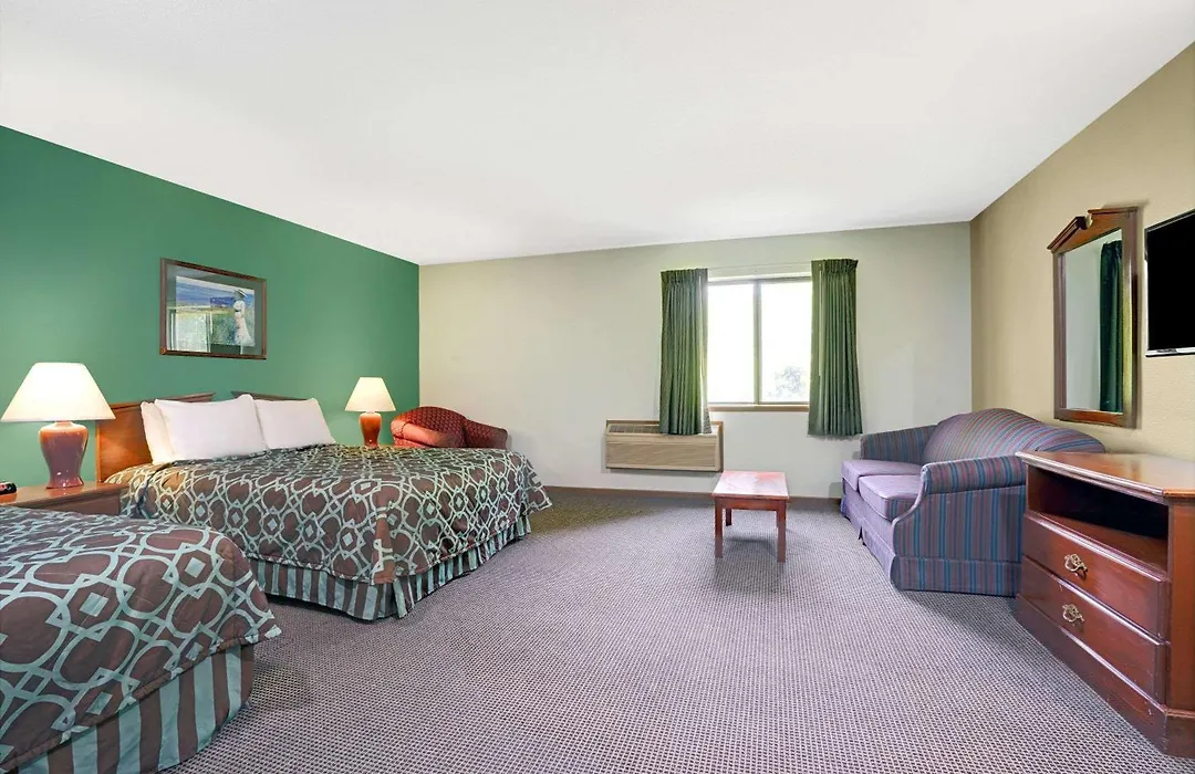 Super 8 By Wyndham Hudson-1