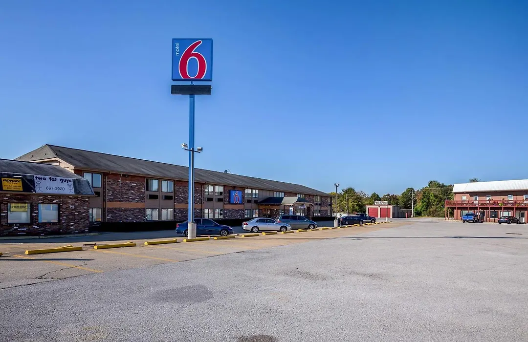 Motel 6-Troy, Il-1