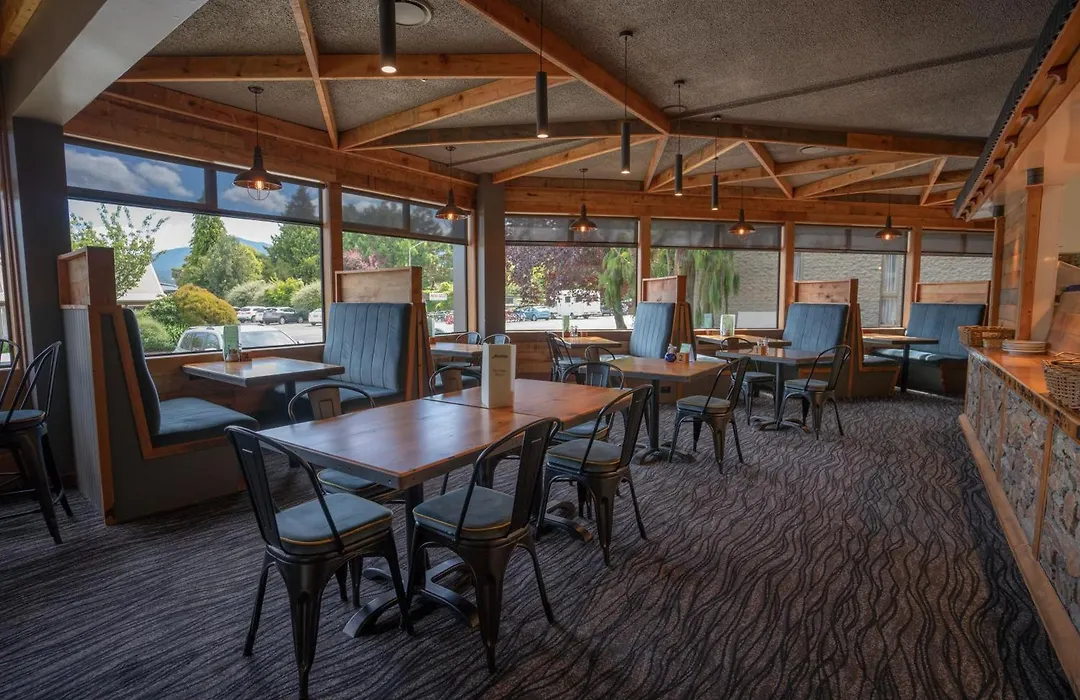 Distinction Luxmore Hotel-1