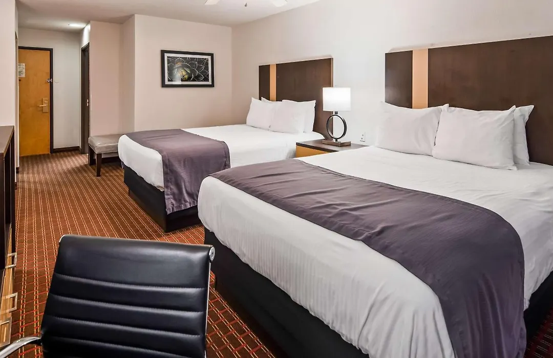 Best Western Inn & Suites-1