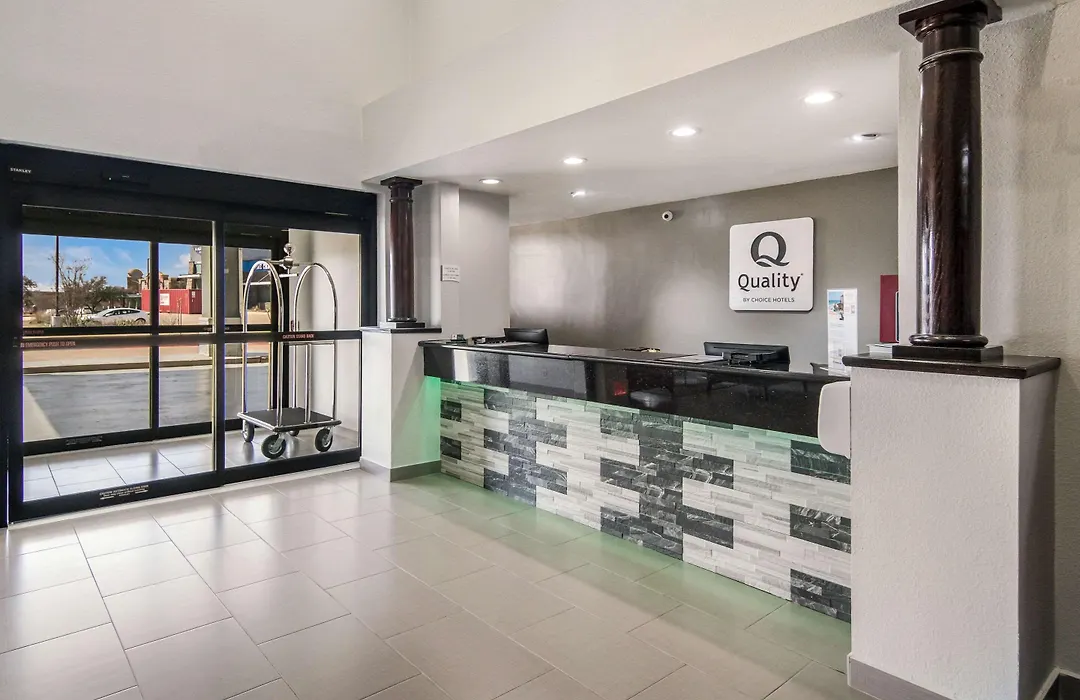 Quality Inn & Suites Fort Worth - Fossil Creek-1