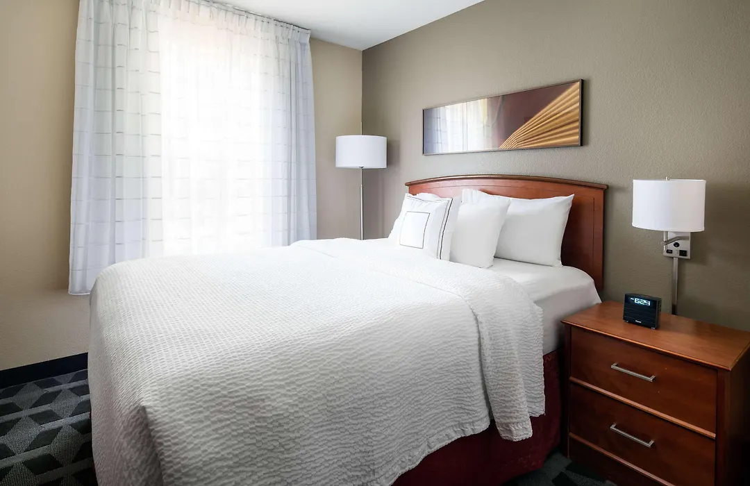 Sonesta Simply Suites Seattle Renton-1