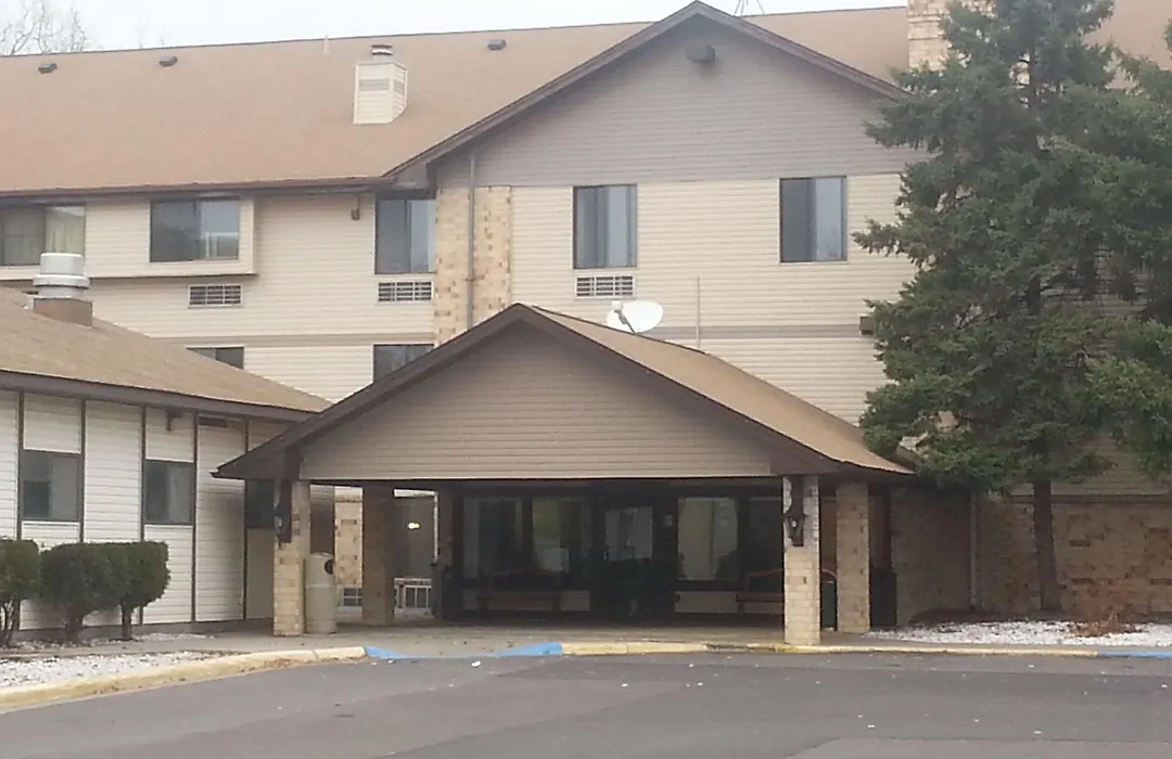 Norwood Inn And Suites - Minneapolis-St Paul Roseville-1
