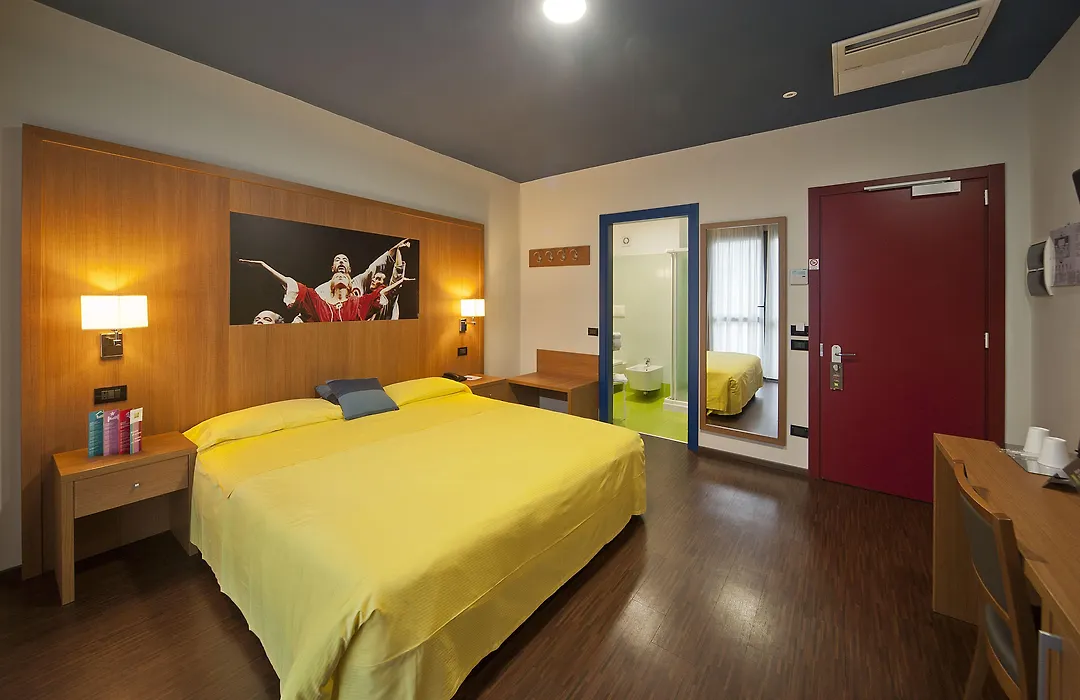 Hotel Toscanini-1
