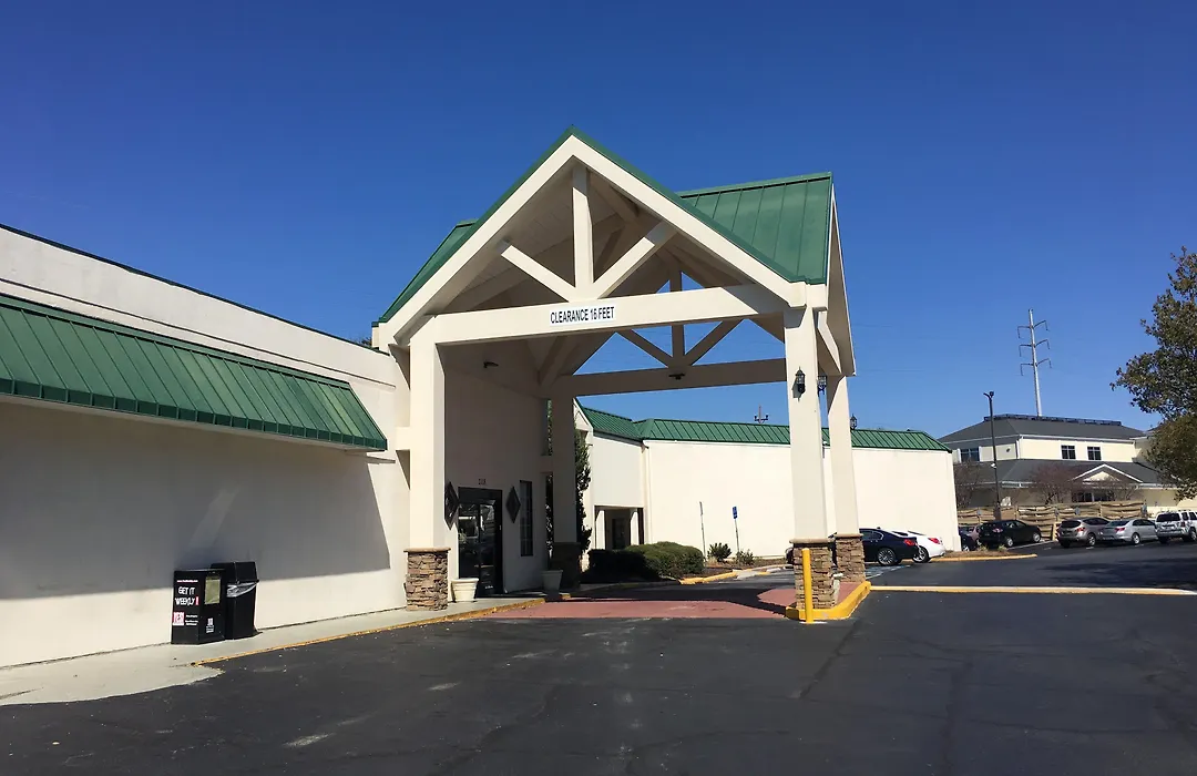 Quality Inn & Suites Hanes Mall-1