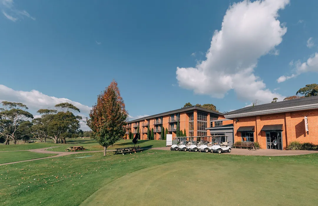 Country Club Tasmania-1