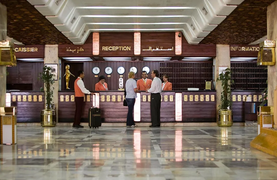 Aracan Eatabe Luxor Hotel-1