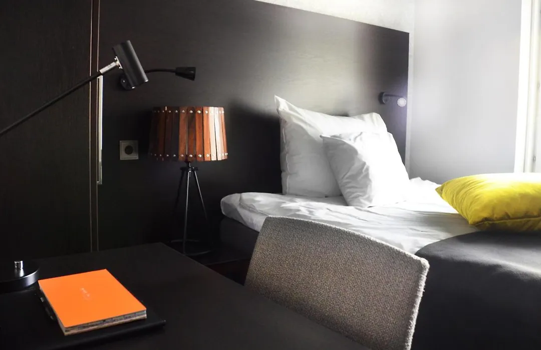 Home Hotel Plaza-1