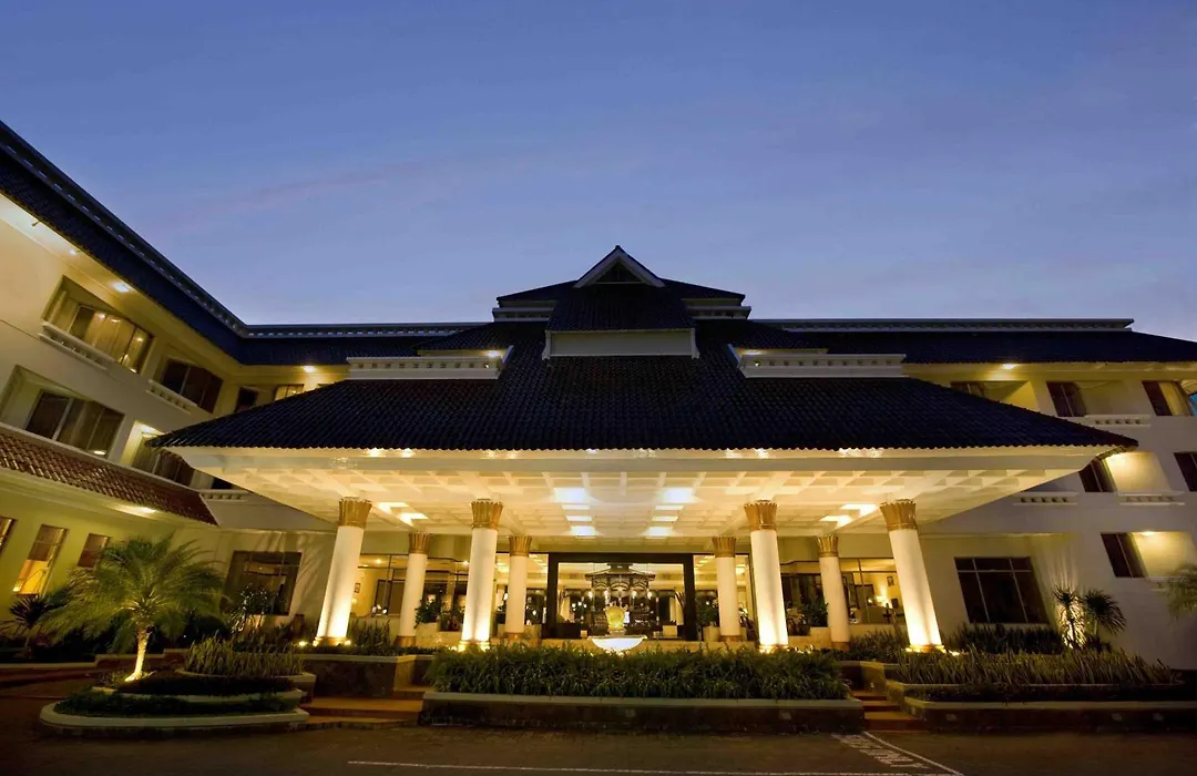 Hotel Santika Premiere Jogja-1