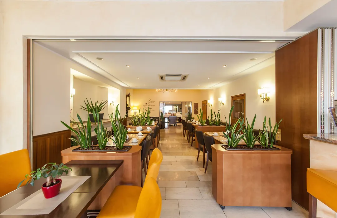 Hotel Flora Düsseldorf-1