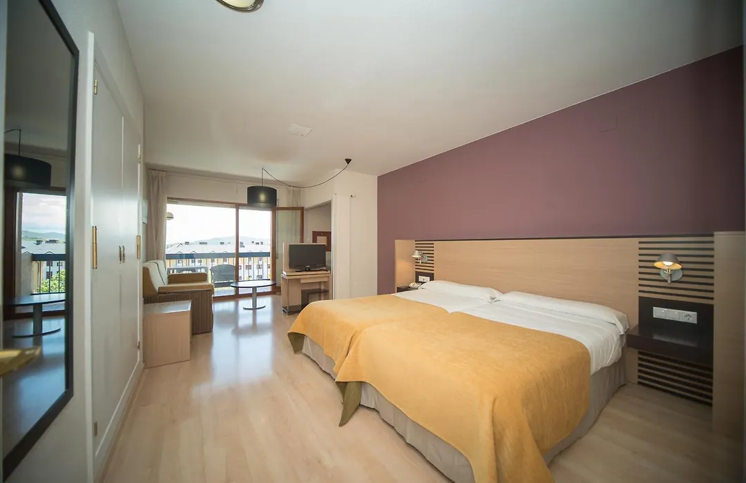 Oroel Hotel & Spa-1