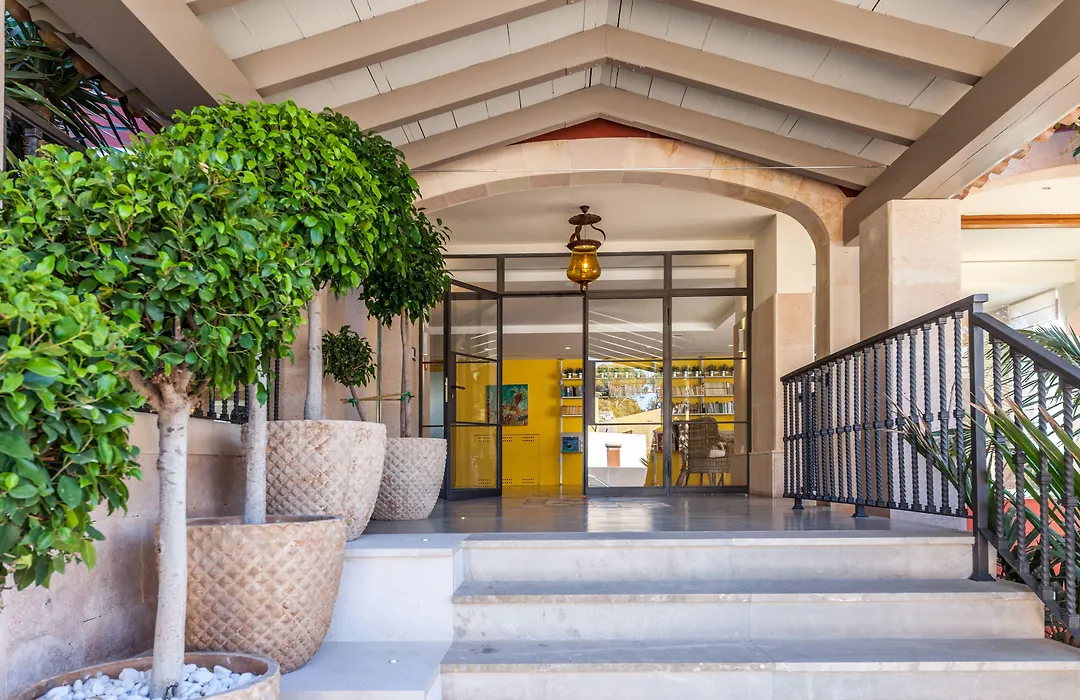 Hotel Cala Sant Vicenc - Adults Only-1