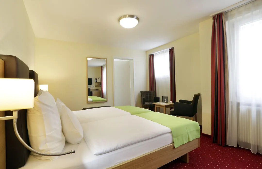 Best Western Plus Hotel Bahnhof-1
