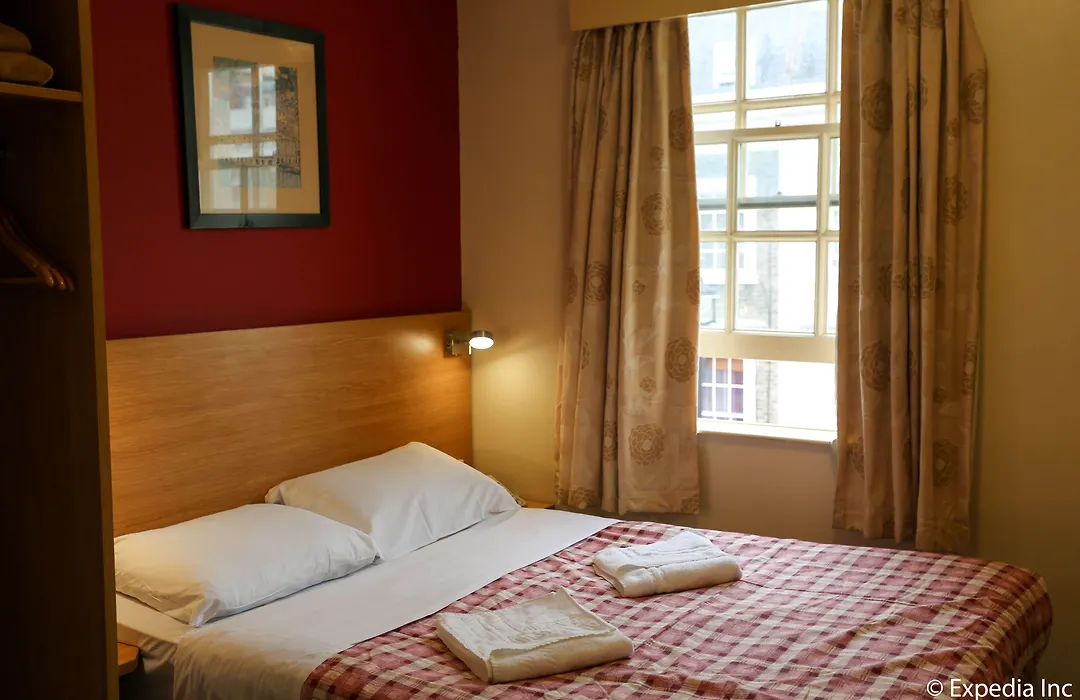 Colliers Hotel-1