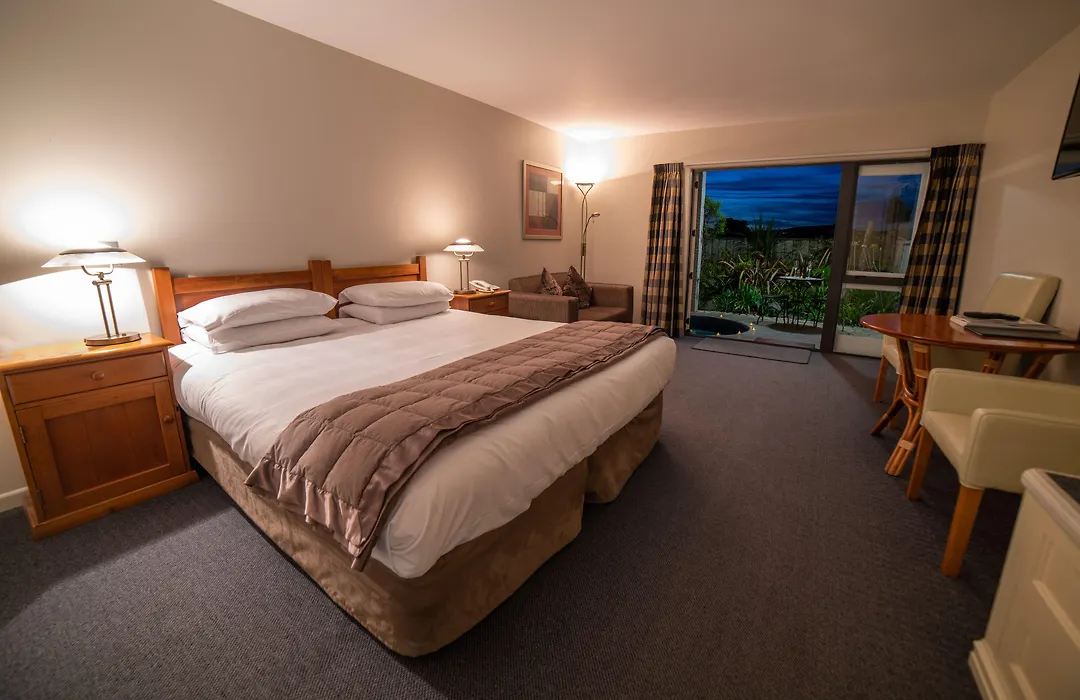 Baycrest Thermal Lodge-1