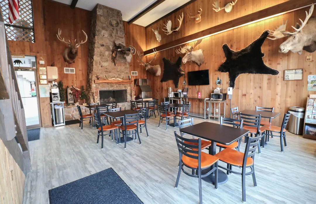 Bear Lodge Motel-1