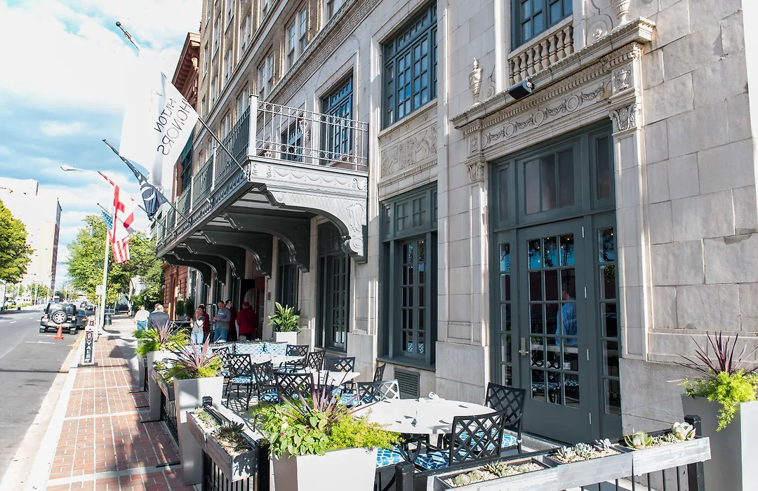 Redmont Hotel Birmingham - Curio Collection By Hilton-1
