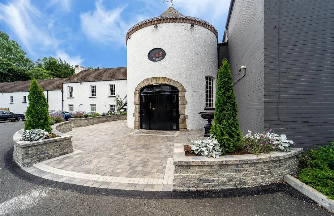 Dunadry Hotel And Gardens-1