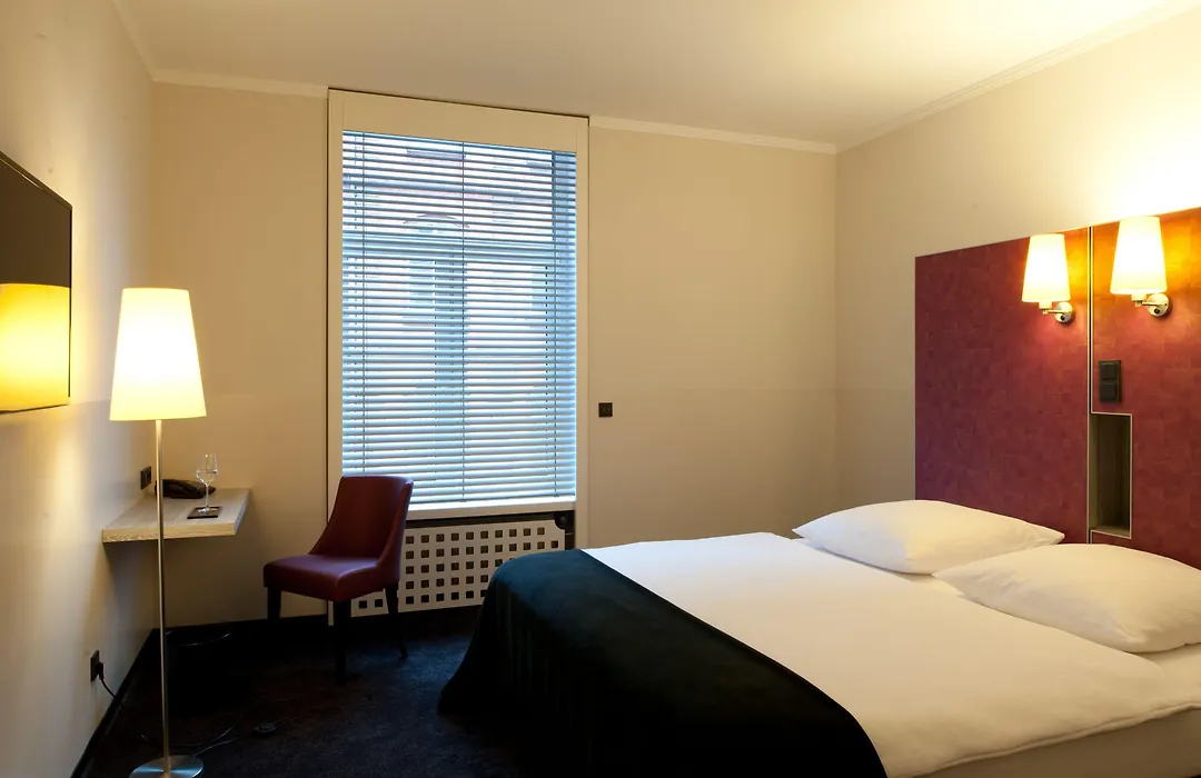 Hotel Topas An Der Messe - Frankfurt City-1