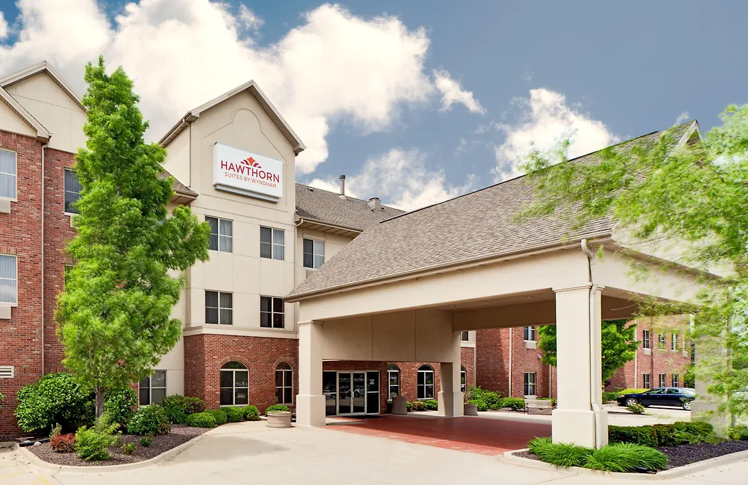 Hawthorn Extended Stay By Wyndham Bloomington-1