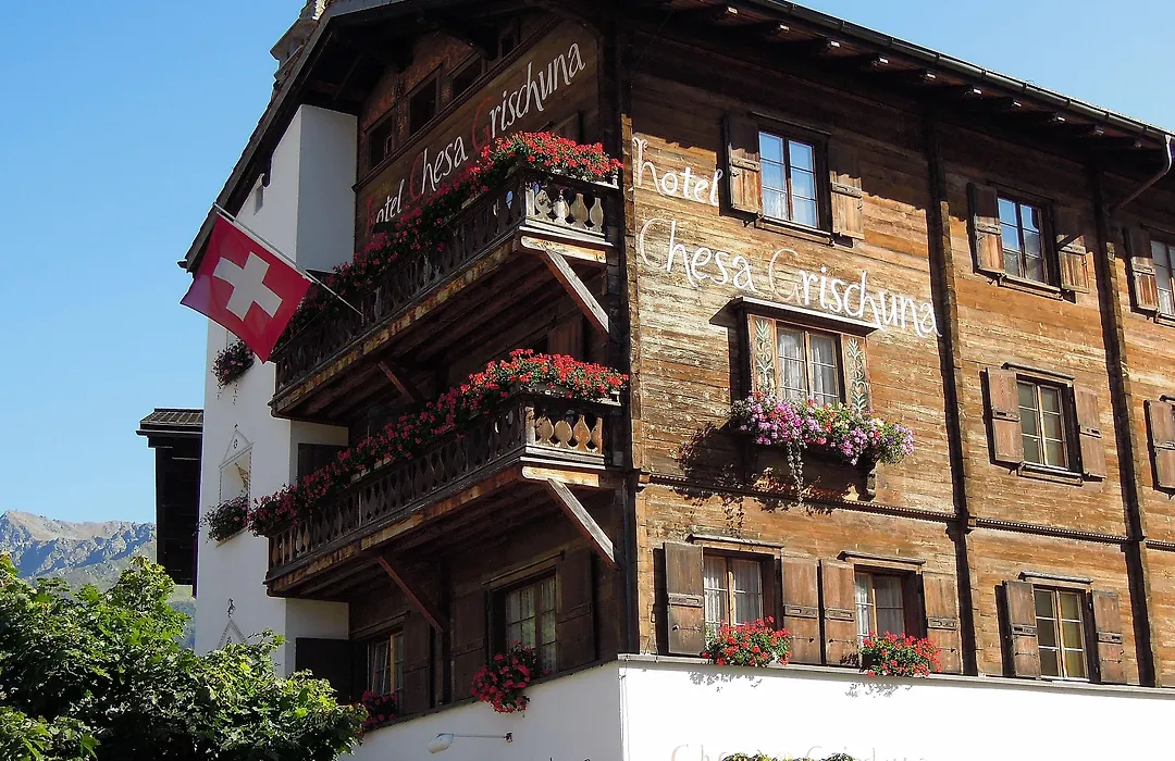 Hotel Chesa Grischuna-1