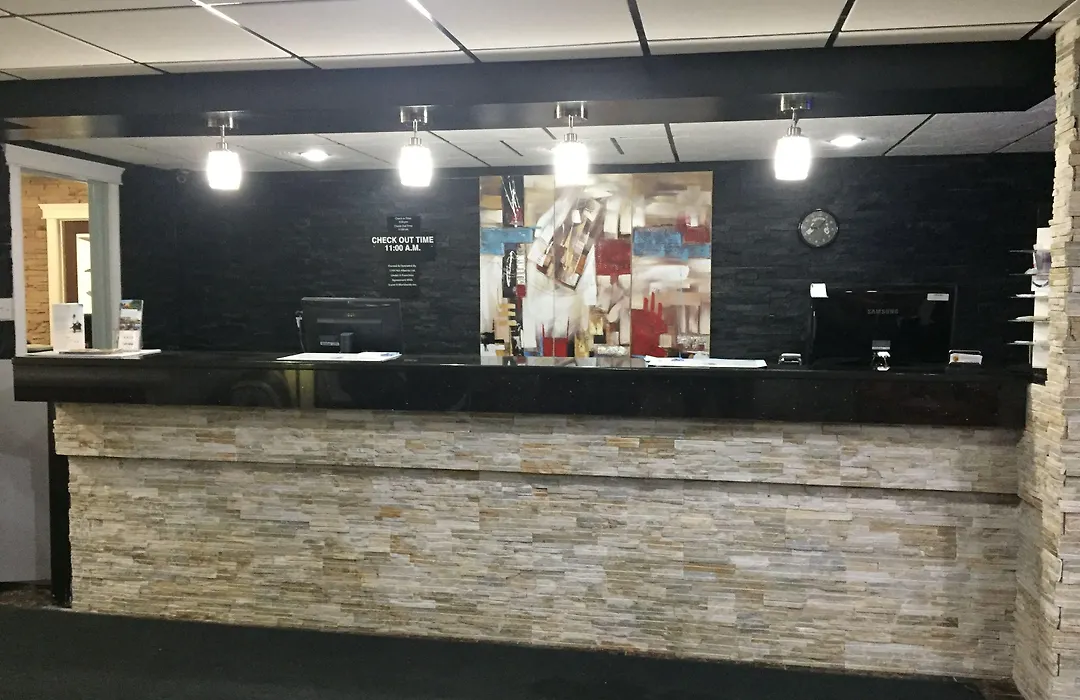 Super 8 By Wyndham Red Deer-1