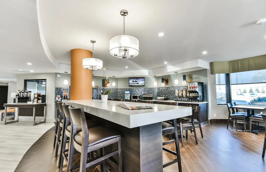 Best Western Plus Cambridge Hotel-1