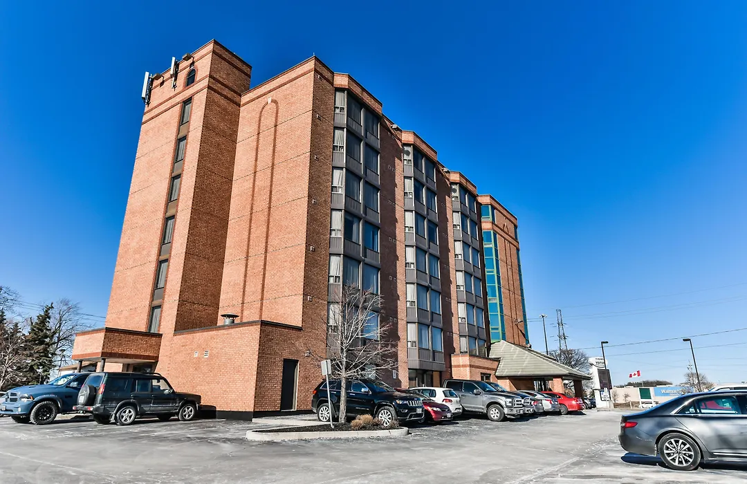 Best Western Plus Cambridge Hotel-1