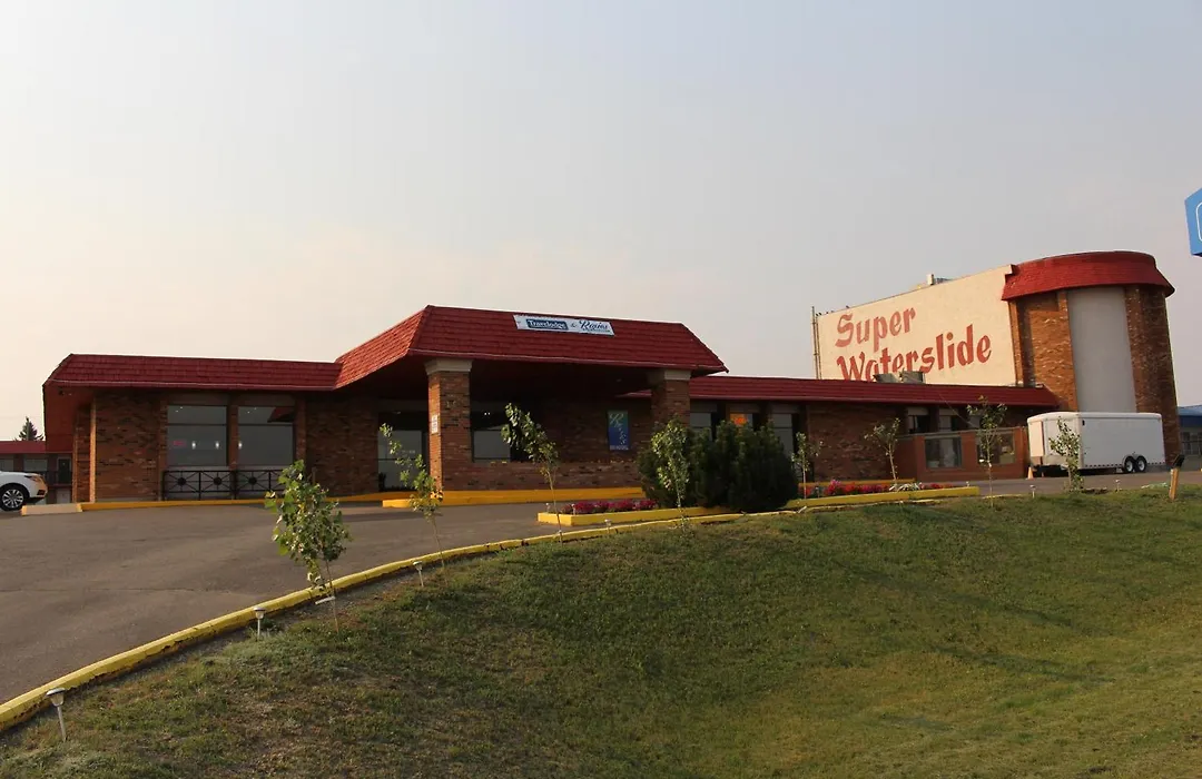 Travelodge By Wyndham Swift Current-1