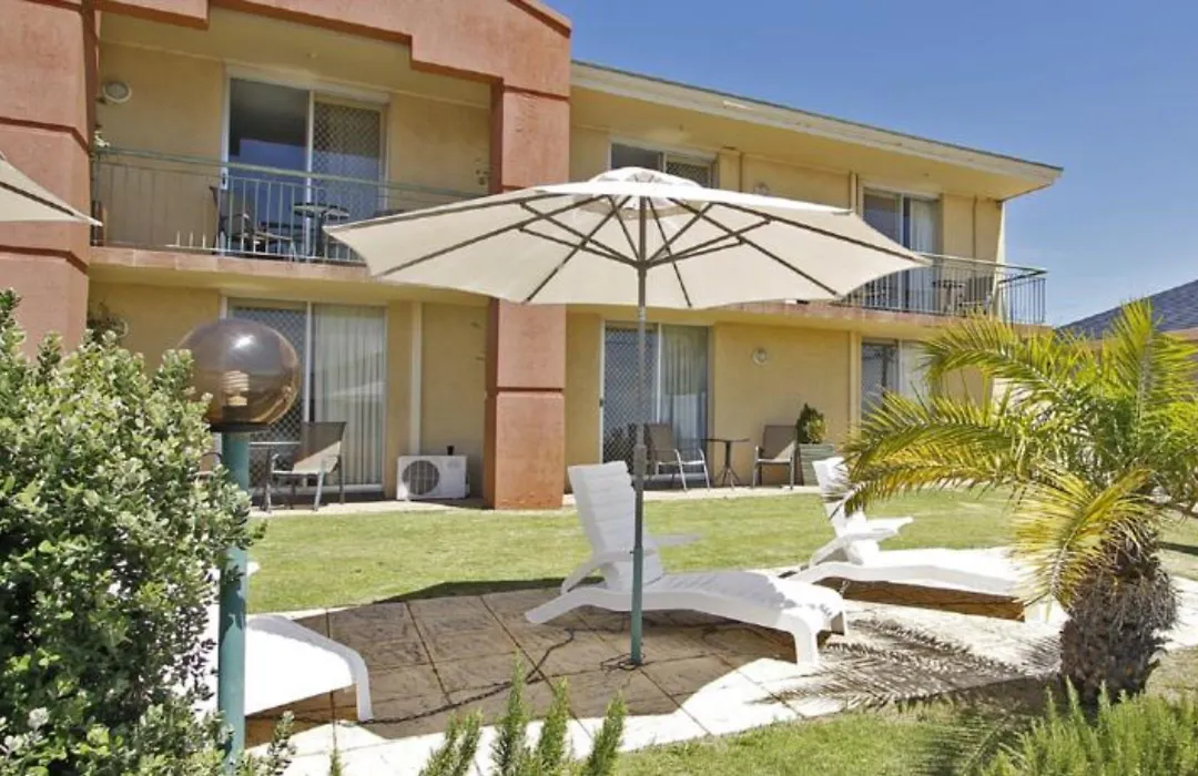 Ocean View Motel-1