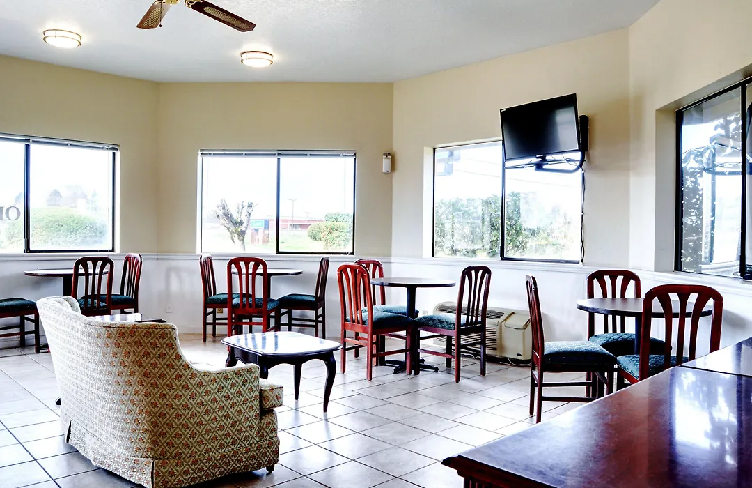 Oyo Woodland Hotel And Suites-1