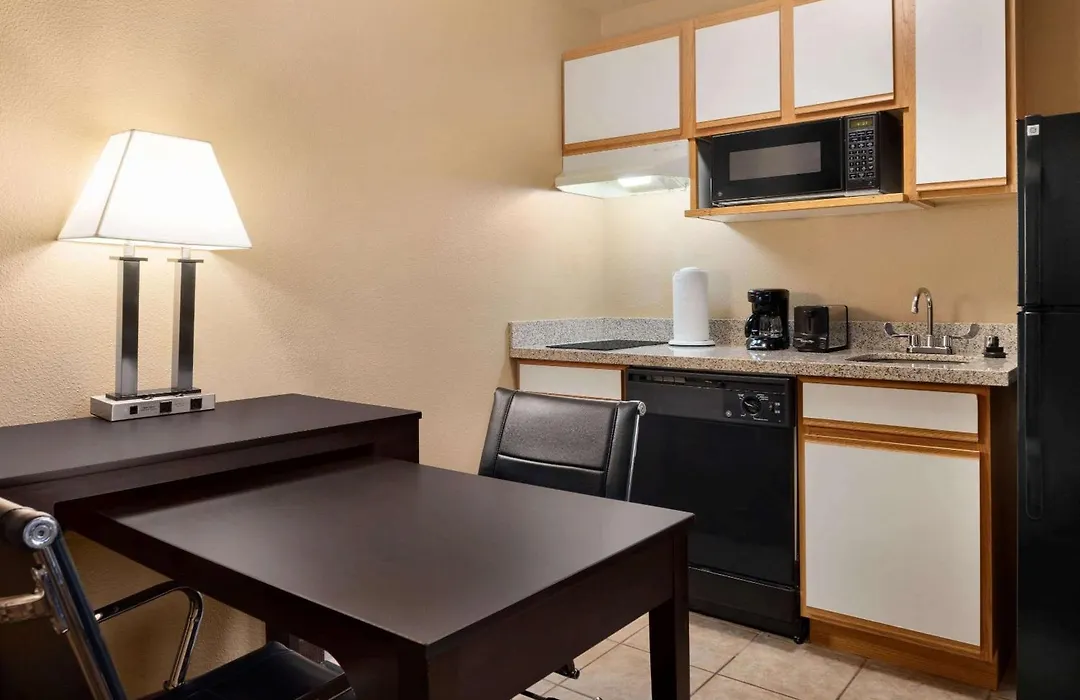 Hawthorn Extended Stay By Wyndham Milwaukee Airport-1