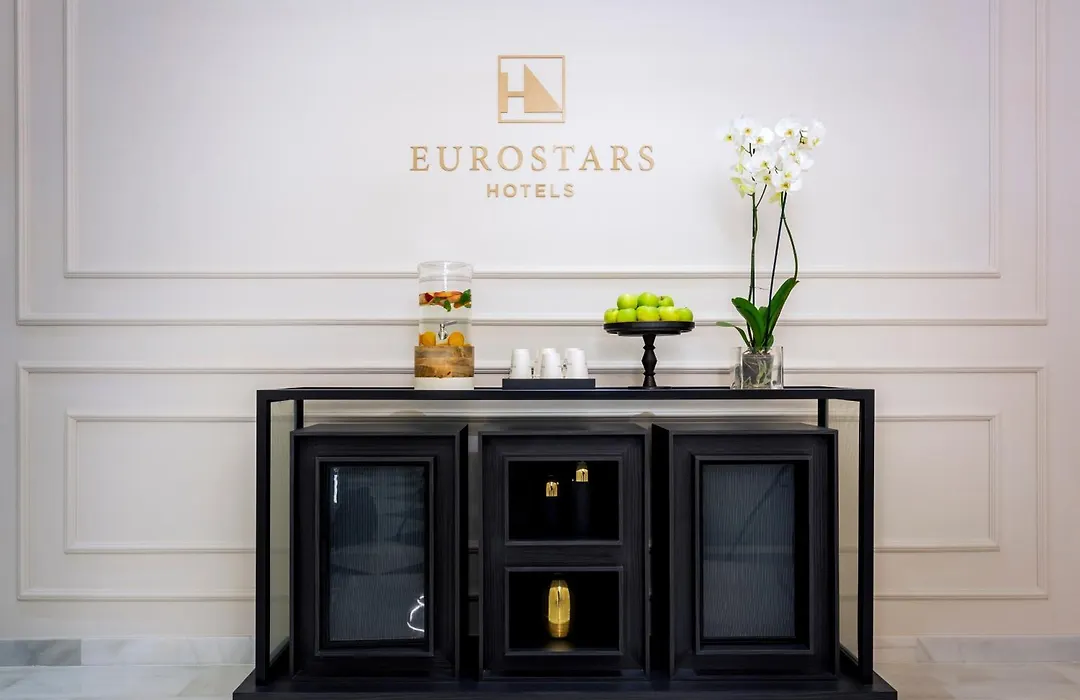 Eurostars Puerta Real-1