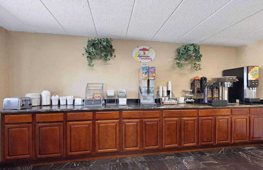 Super 8 By Wyndham Fort Mitchell Cincinnati Area-1