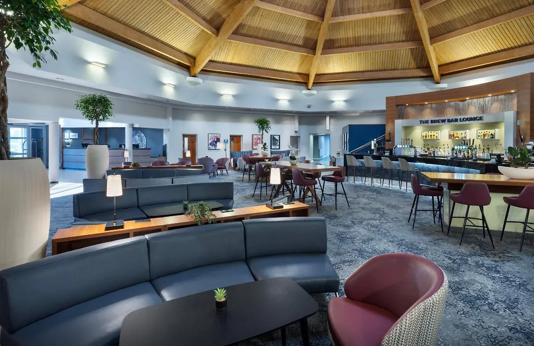 Delta Hotels By Marriott Waltham Abbey-1