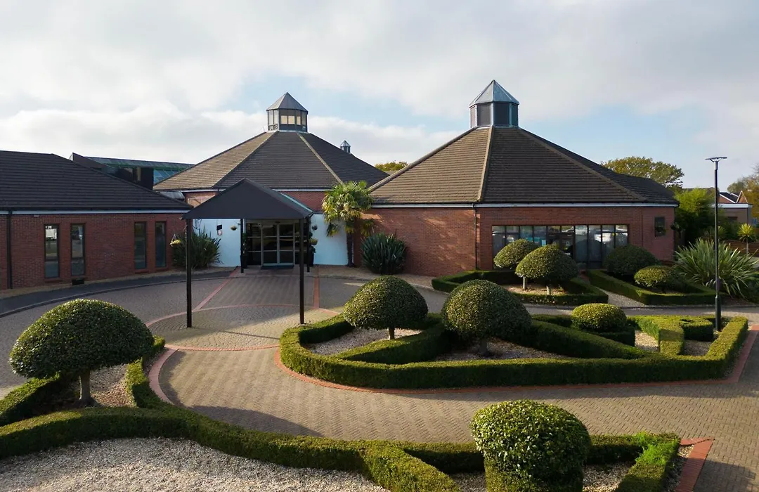 Delta Hotels By Marriott Waltham Abbey-1