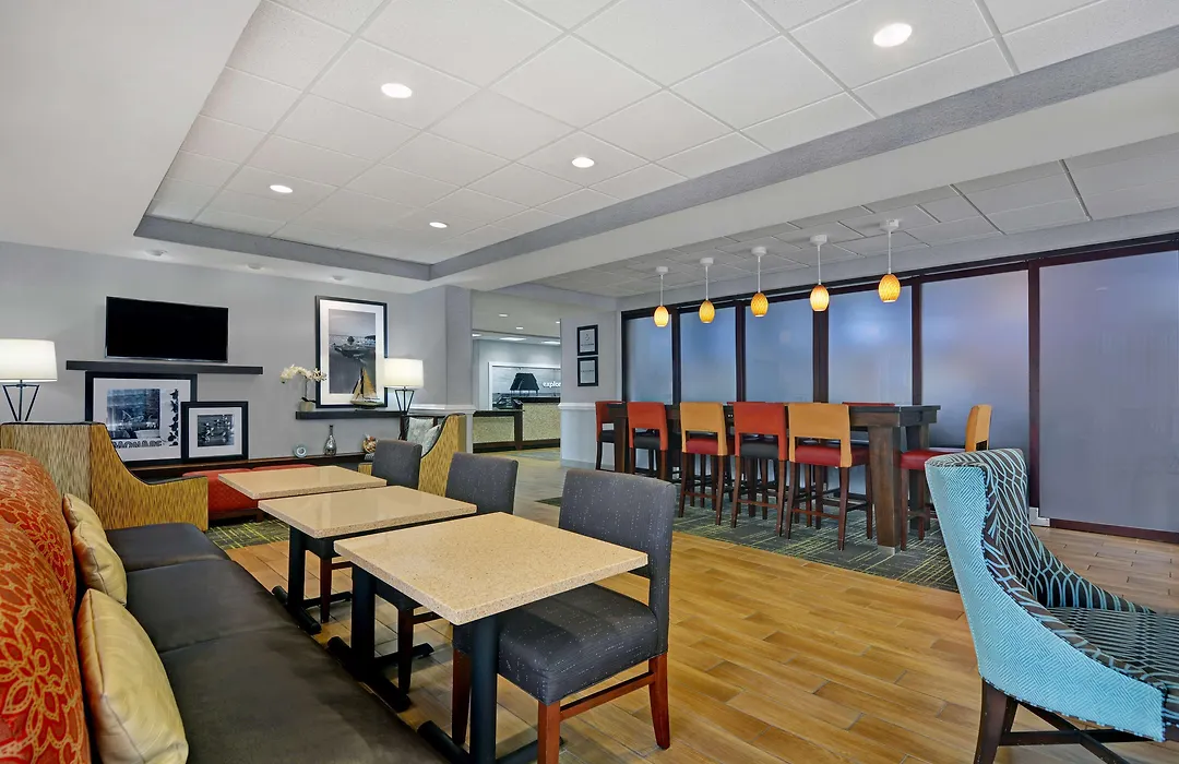 Hampton Inn By Hilton Panama City Beach-1