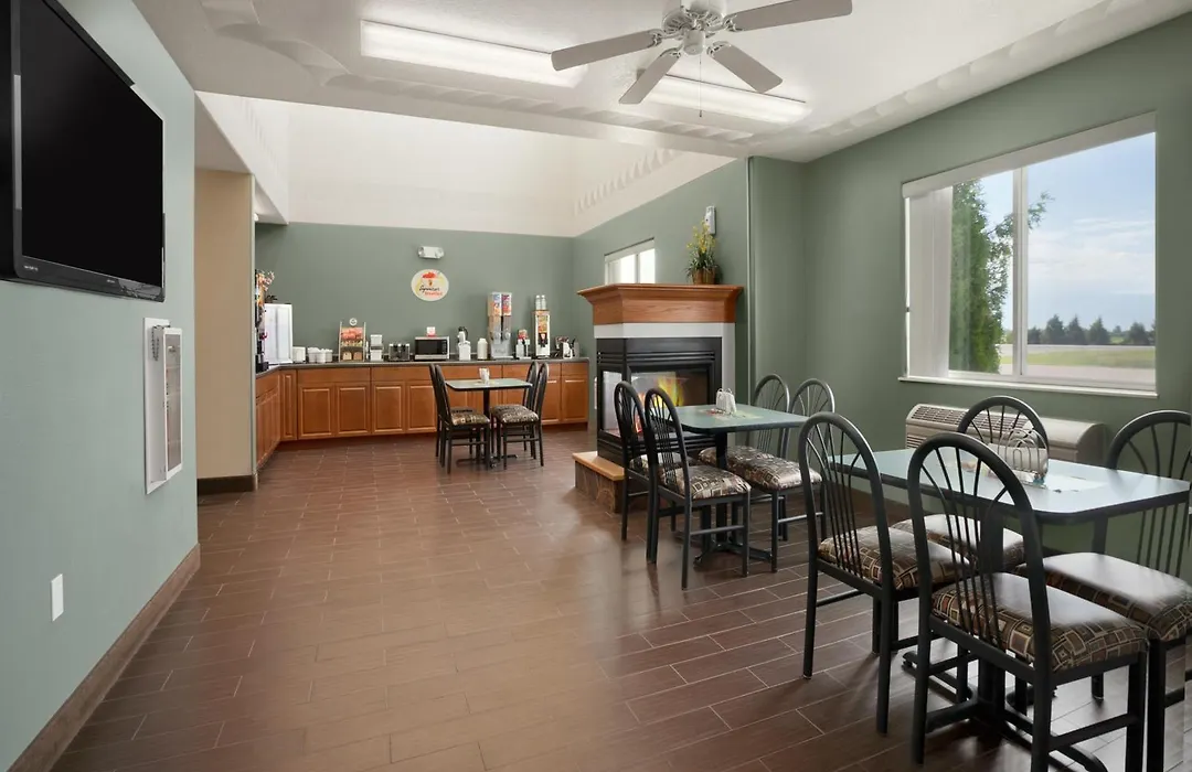Four Seasons Inn-1