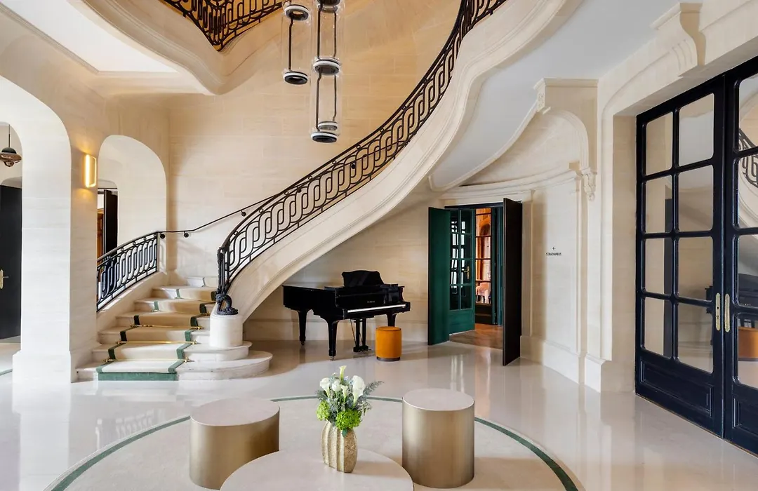 Intercontinental Chantilly Chateau Mont Royal By Ihg-1