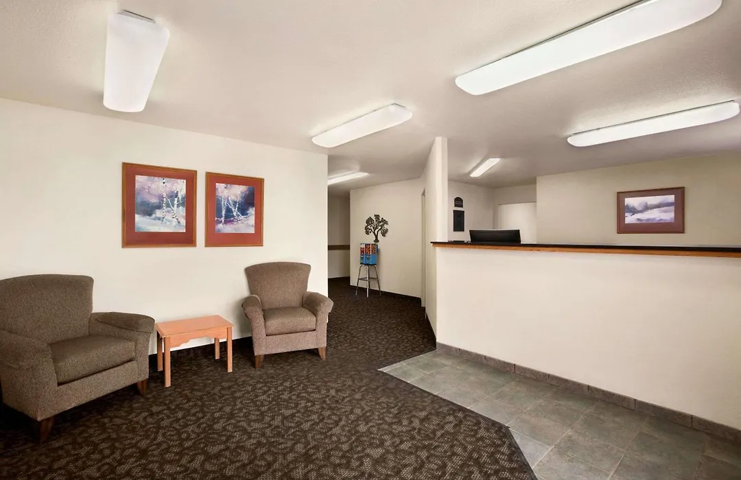 Travelodge By Wyndham Pecos-1