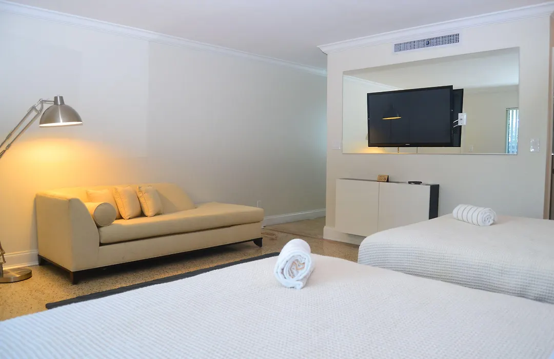 Victoria Park Hotel-1