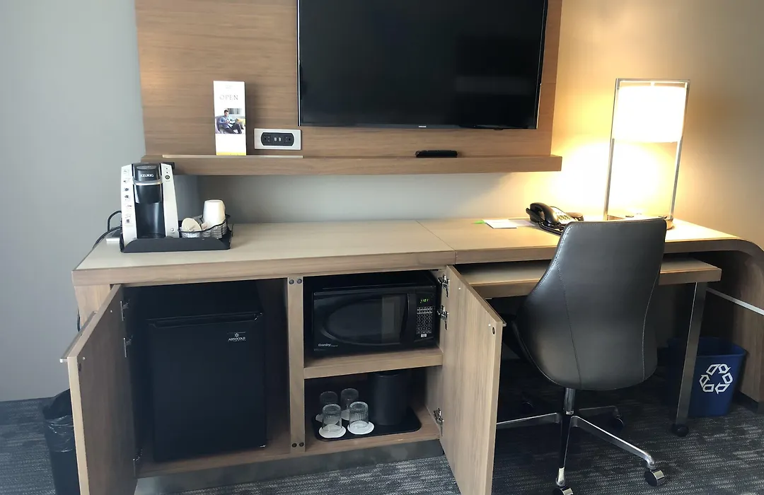 Courtyard By Marriott Toronto Airport-1
